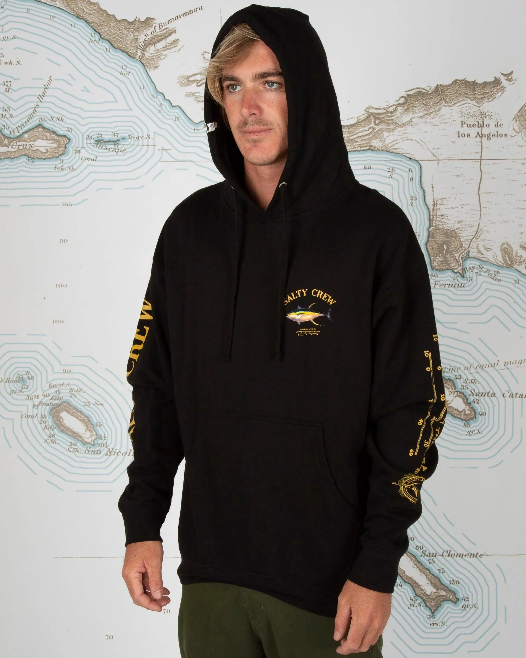 Ahi Mount Black Hood Fleece