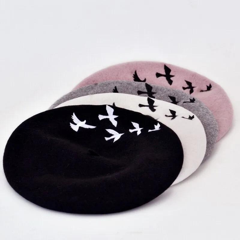 Artistic Embroidery Flat Cap Winter Wool Felt Berets for Women