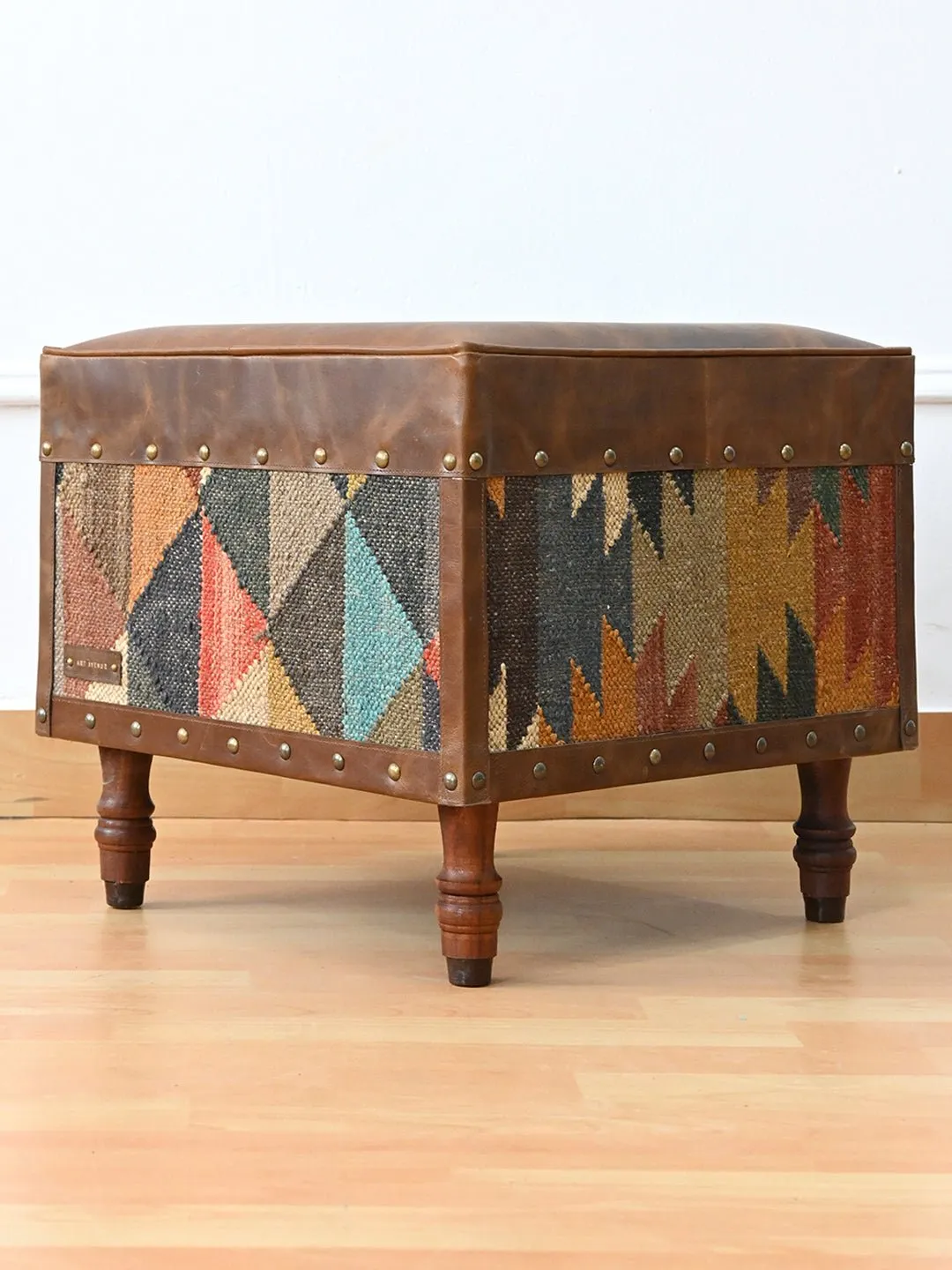 ESTELLE - KILIM & LEATHER OTTOMAN