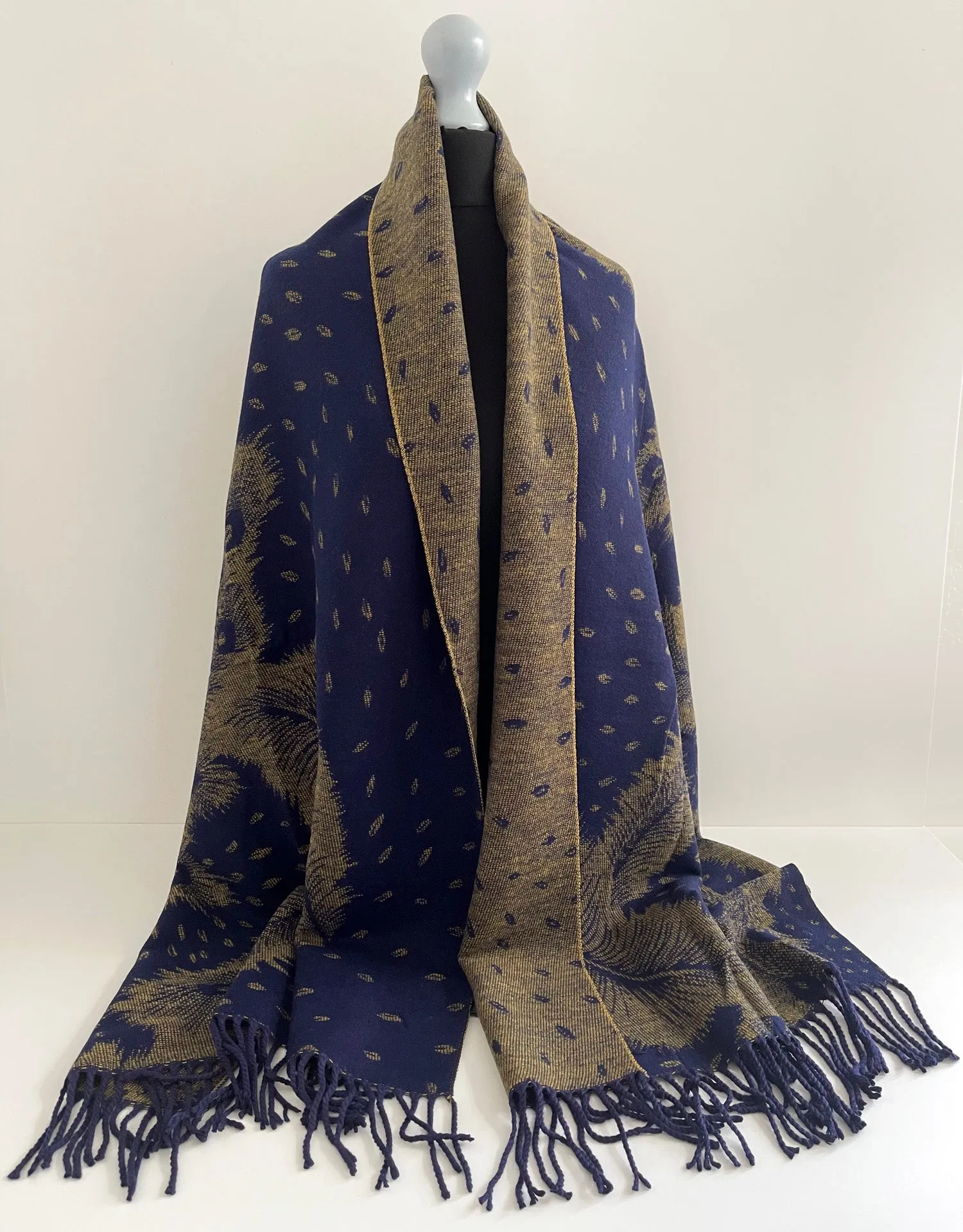 LARGE NAVY BLUE CASHMERE FEATHER PRINT REVERSIBLE WINTER SHAWL BLANKET SCARF