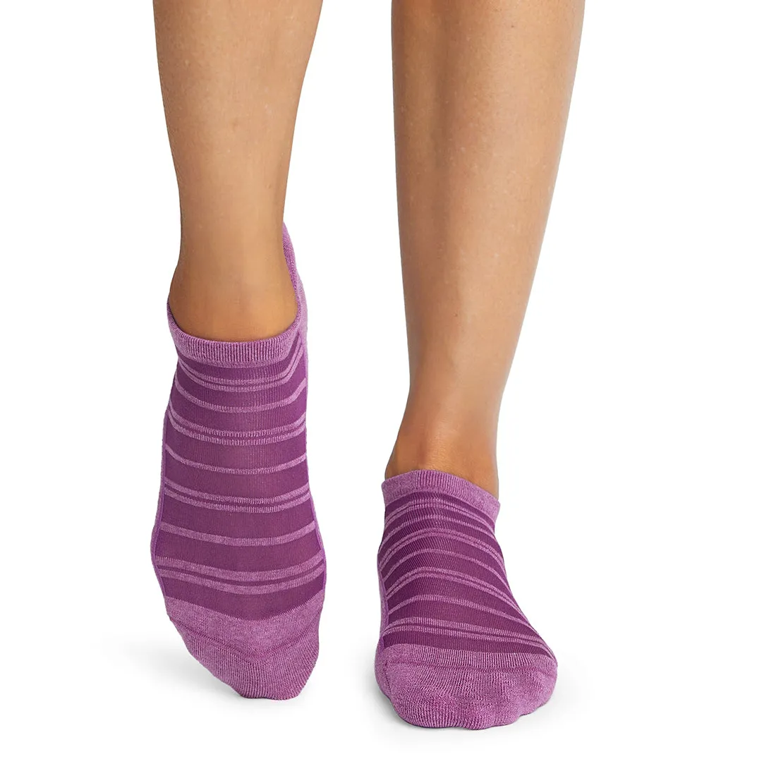 Savvy Breeze Grip Socks