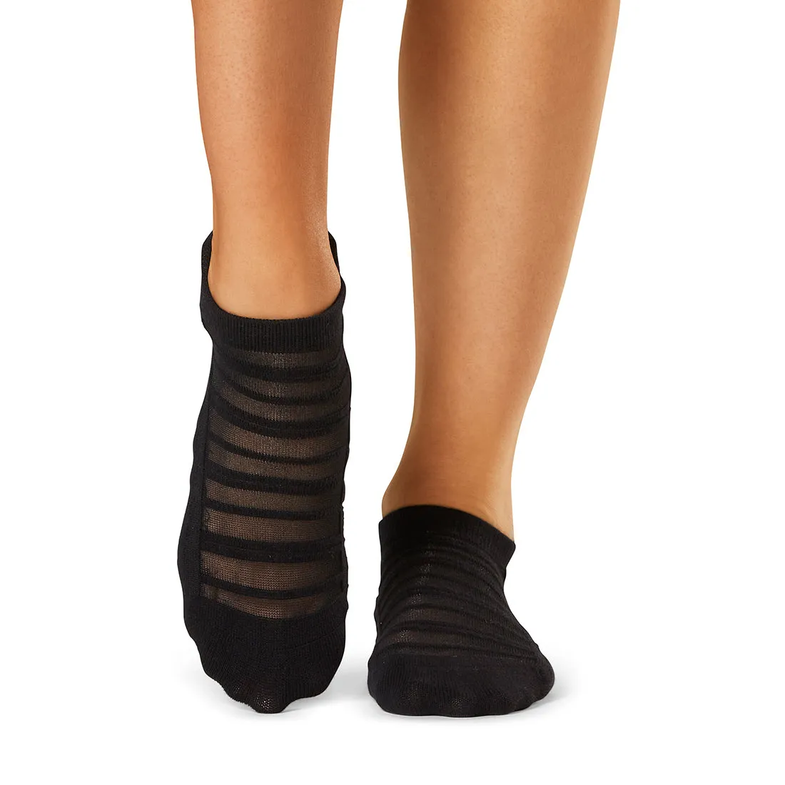 Savvy Breeze Grip Socks